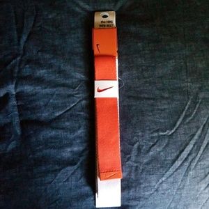 The NIKE web belt